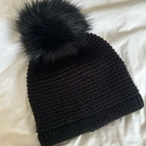 Kyi kyi beanie